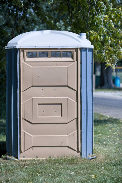 Best Construction site porta potty rental  in Lamont, MI