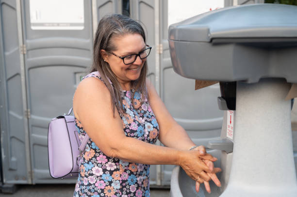 Best Construction site porta potty rental  in Lamont, MI
